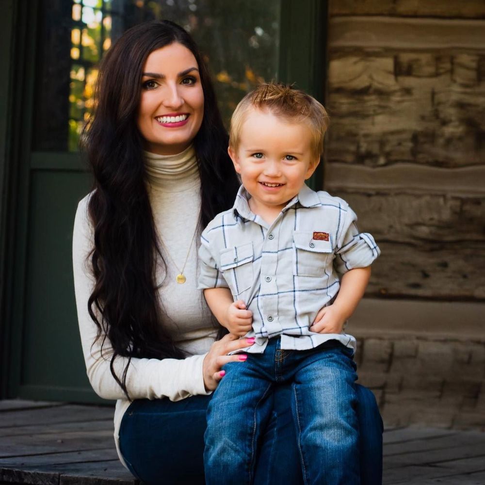 Meet your Posher, Jennifer